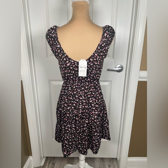 Sadie & Sage Elegant Black and Pink Floral Dress NWT Small - Picture 8 of 15